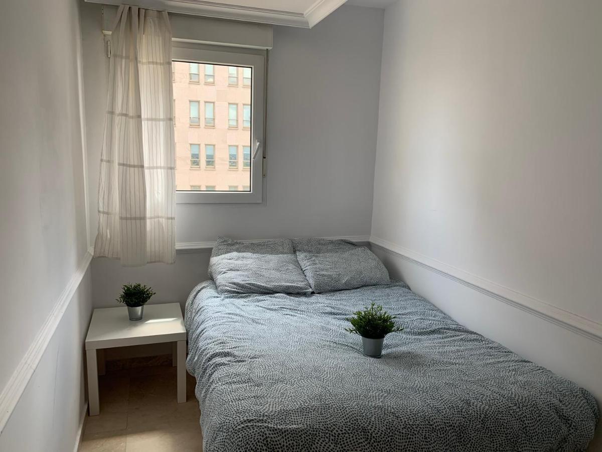 Apartamento Pisos con piscina planta 20 y 13 super vistas Madrid Exterior foto