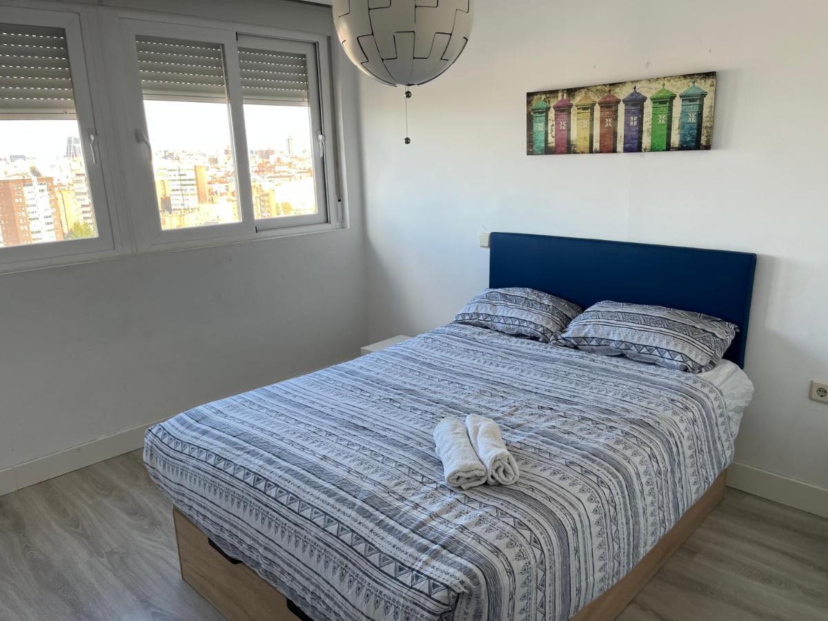 Apartamento Pisos con piscina planta 20 y 13 super vistas Madrid Exterior foto