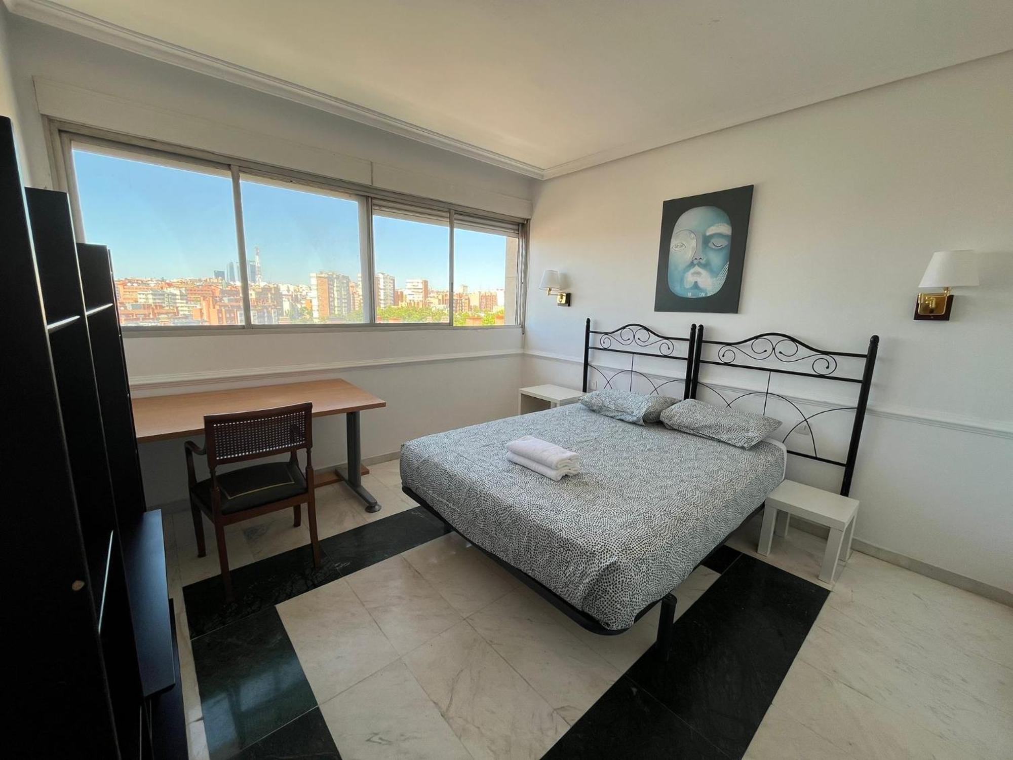 Apartamento Pisos con piscina planta 20 y 13 super vistas Madrid Exterior foto