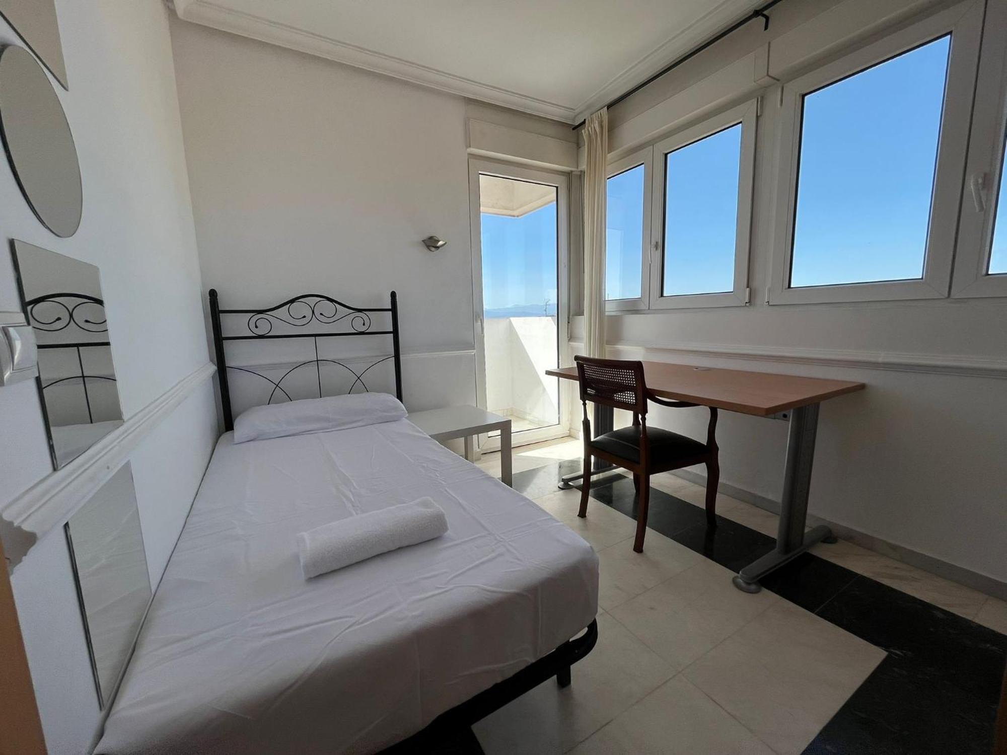 Apartamento Pisos con piscina planta 20 y 13 super vistas Madrid Exterior foto