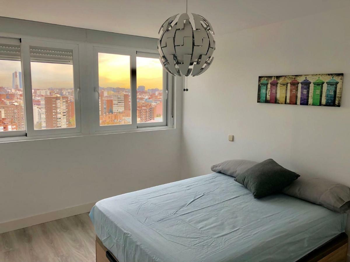 Apartamento Pisos con piscina planta 20 y 13 super vistas Madrid Exterior foto